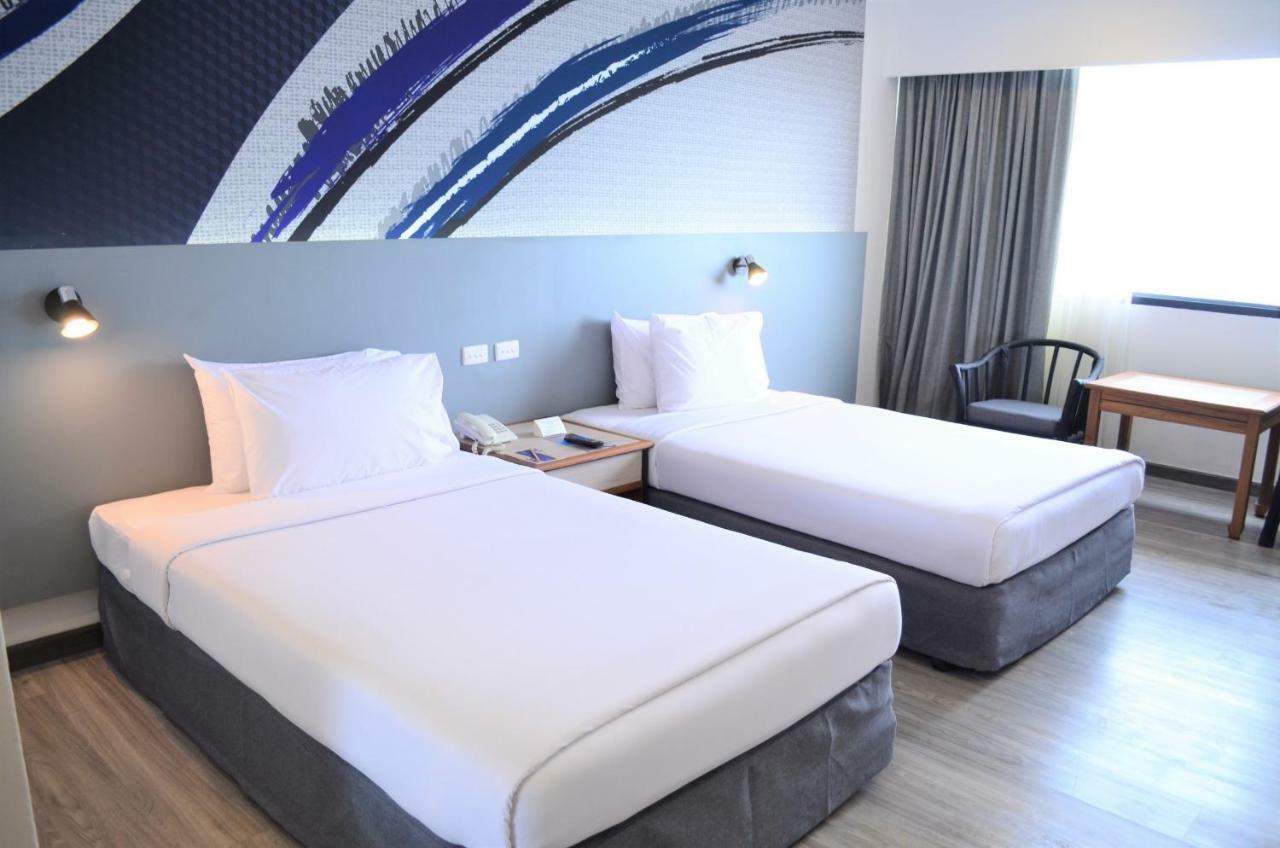 แอมบาสซาเดอร์ ซิตี้ จอมเทียน พัทยา - มารีนา ทาวเวอร์ วิง Hotel นาจอมเทียน ภายนอก รูปภาพ